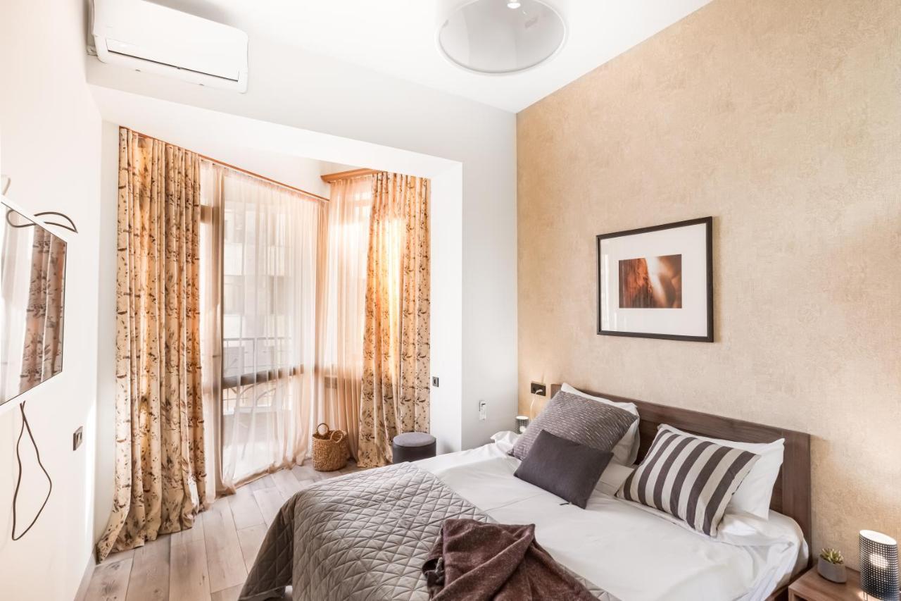 Hotelise I Gin Apartment Jereván Kültér fotó
